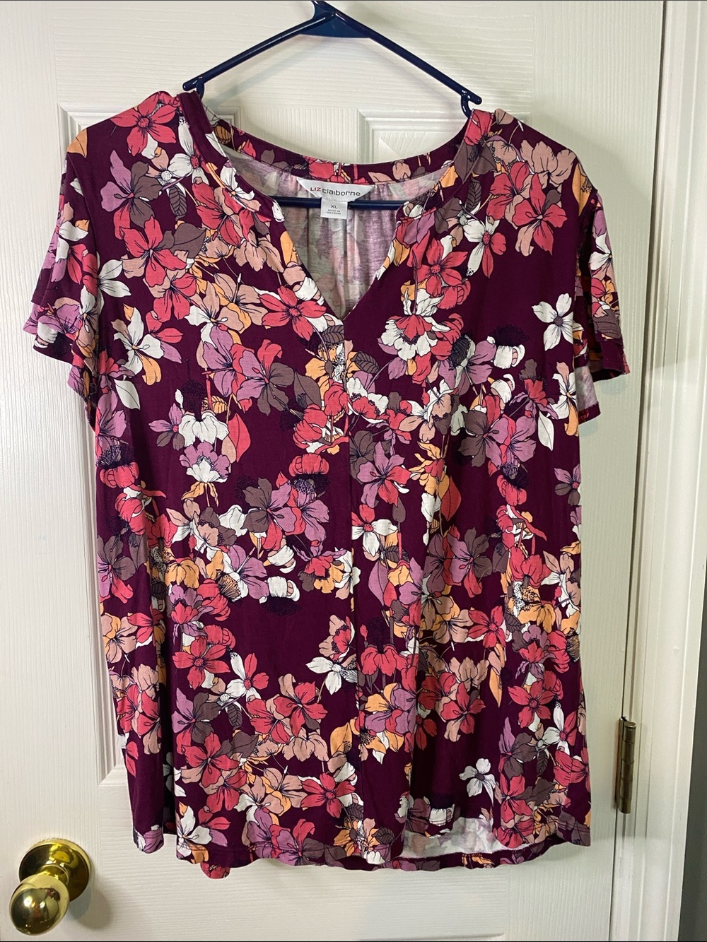 Liz Claiborne Maroon Floral V-Neck Short Sleeve Top XLarge.